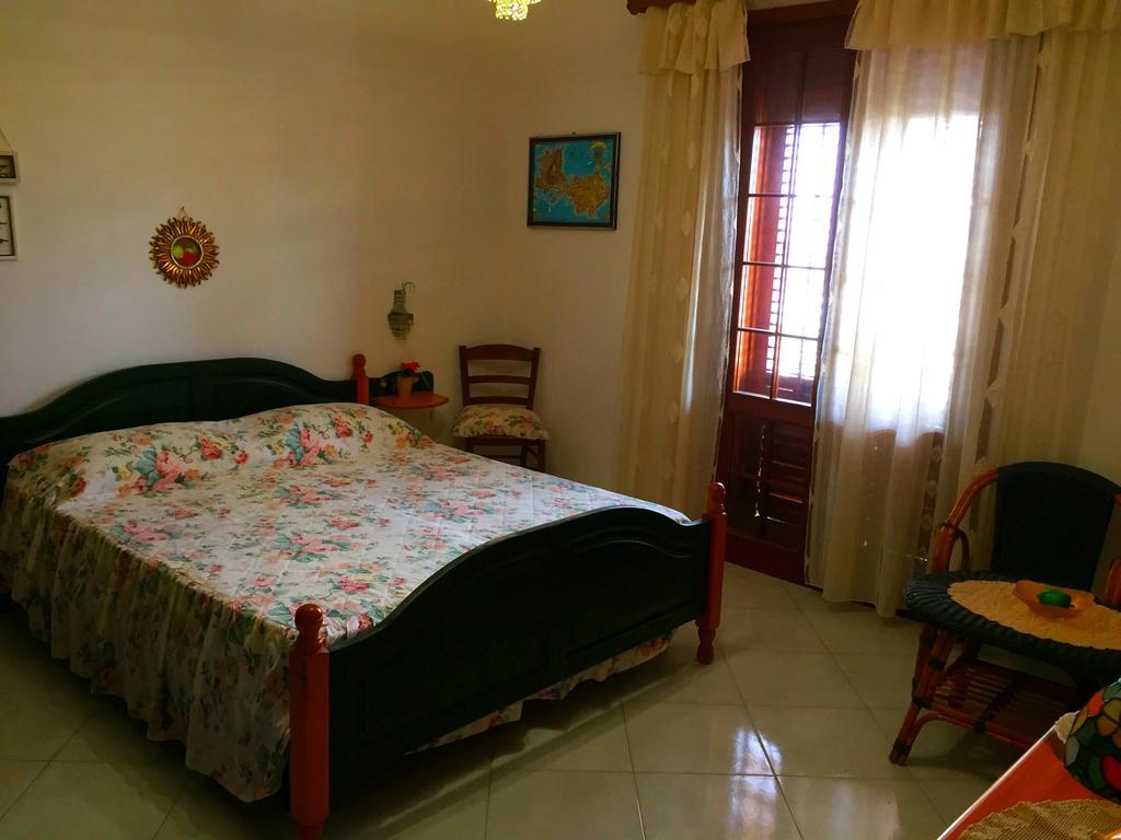Guest House Al Giardino Dei Limoni Φαβινιάνα Εξωτερικό φωτογραφία