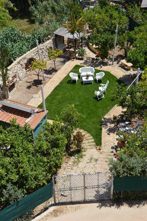 Guest House Al Giardino Dei Limoni Φαβινιάνα Εξωτερικό φωτογραφία