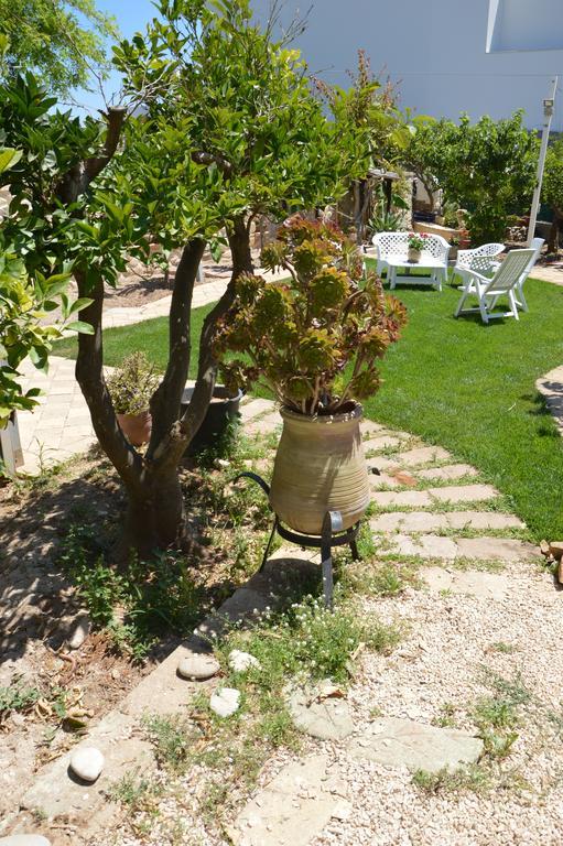 Guest House Al Giardino Dei Limoni Φαβινιάνα Εξωτερικό φωτογραφία